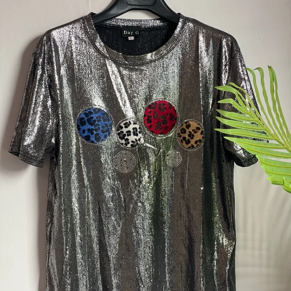 Metalic dark Tees - Picture 2 of 2